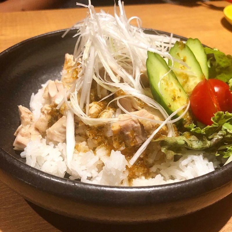 シンガポールチキンライス(大陸食堂TYPHOON)