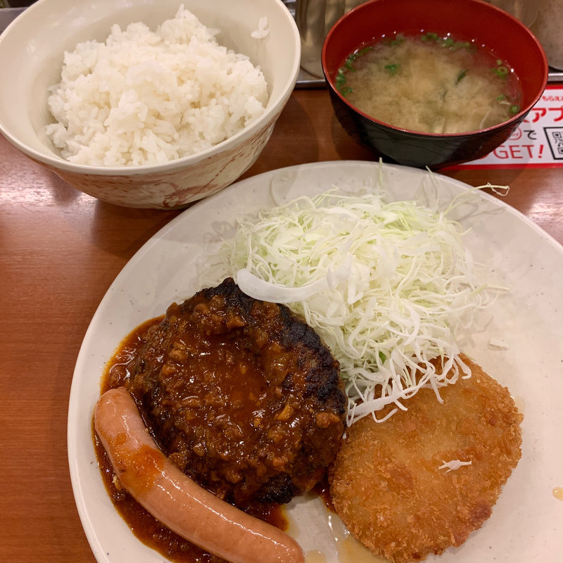 ハンバーグ＆コロッケ＆ソーセージ定食(Sガスト 国分寺北口店 （エスガスト）)