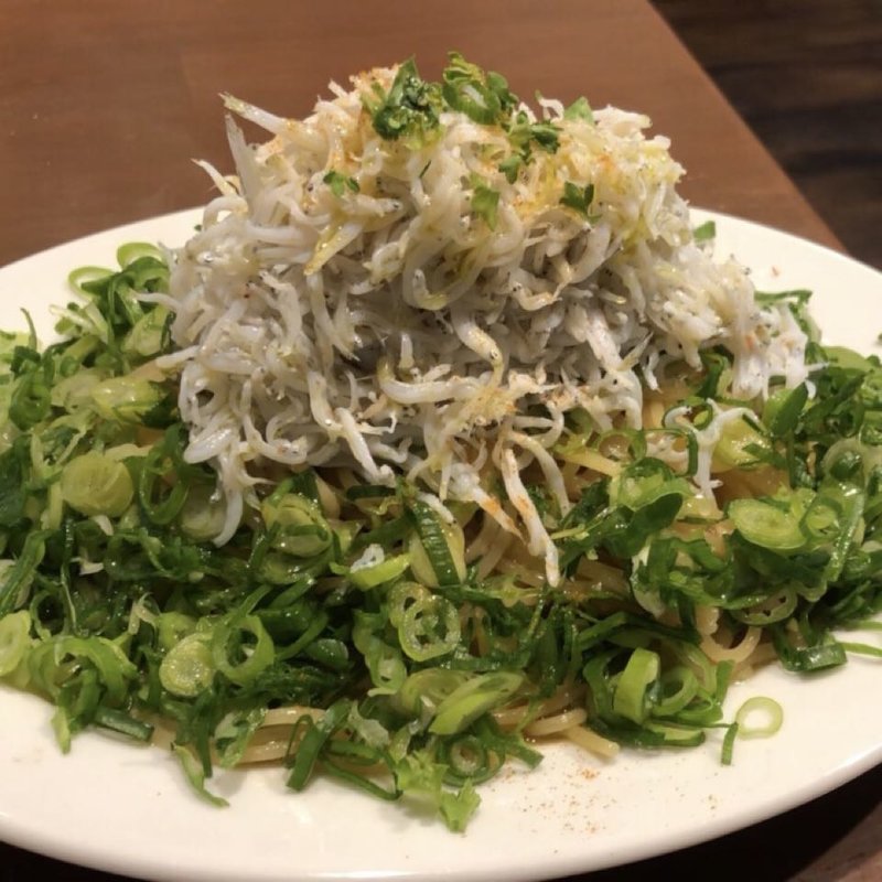 たっぷり生しらすと九条ネギのペペロンチーノ(DREAM ON TIGER)