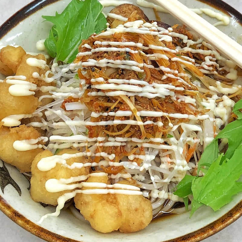 冷しげそ辛味噌そば(八兆)