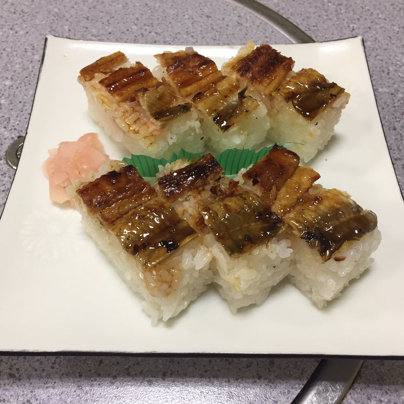 箱寿司(伊賀富)