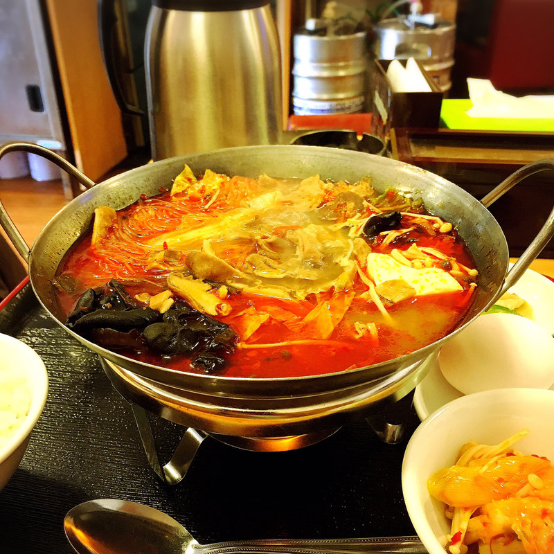 ホルモン火鍋(佳鼎火鍋屋)