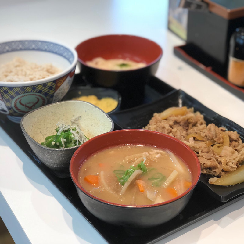 牛皿生姜 麦とろ御膳 とん汁変更(吉野家 長野中御所店 )