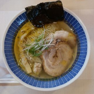 あっさり塩らぁ麺(らぁ麺 桃の屋)