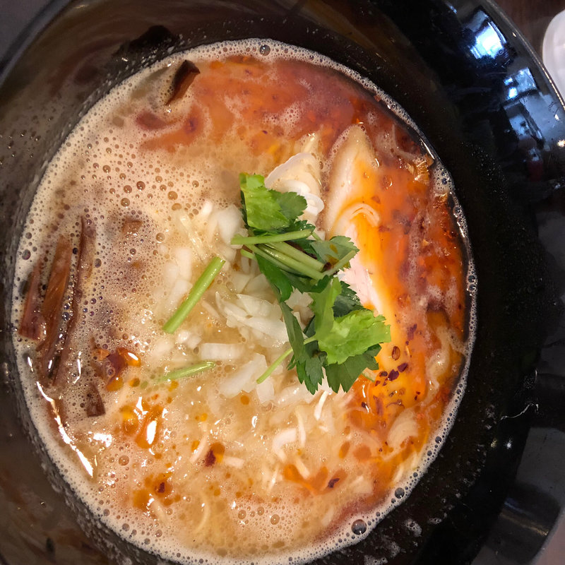 鶏白湯ラーメン スパイシー(Tsurumen 大阪城北詰店 )