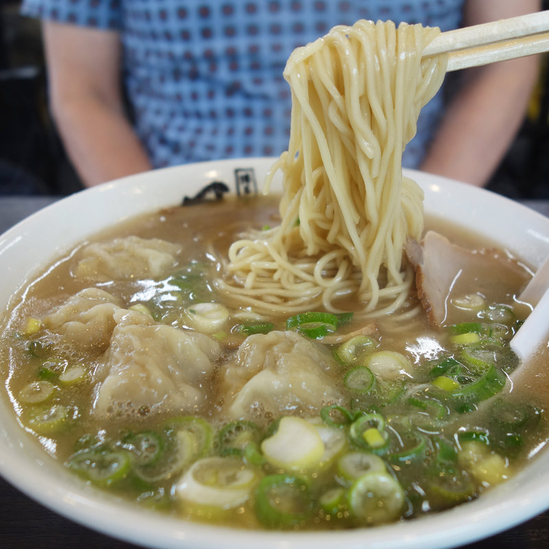 ワンタンメン(博多長浜ラーメン 風び(風靡) 原本店)