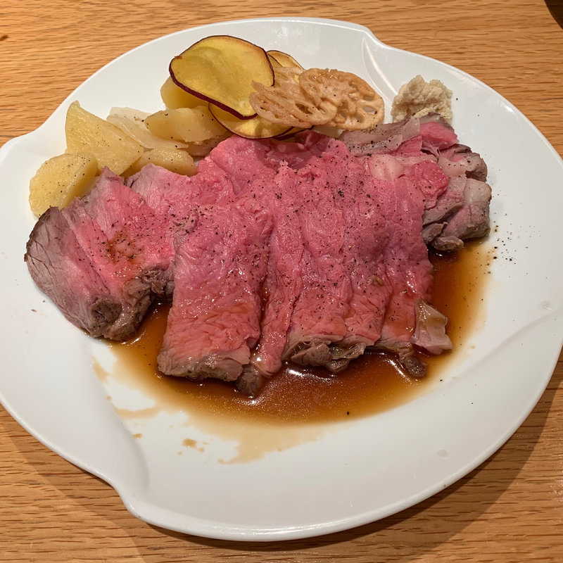 ローストビーフ ラージカット(300g)(銀座ライオン 一番町店 )