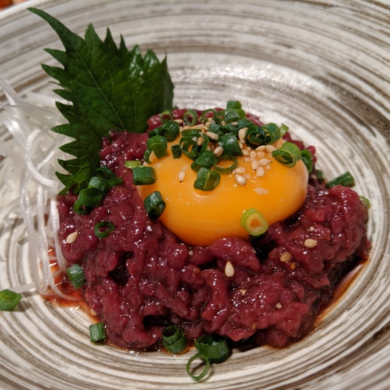 桜ユッケ(焼肉 Garden たまち （ヤキニク ガーデン タマチ）)