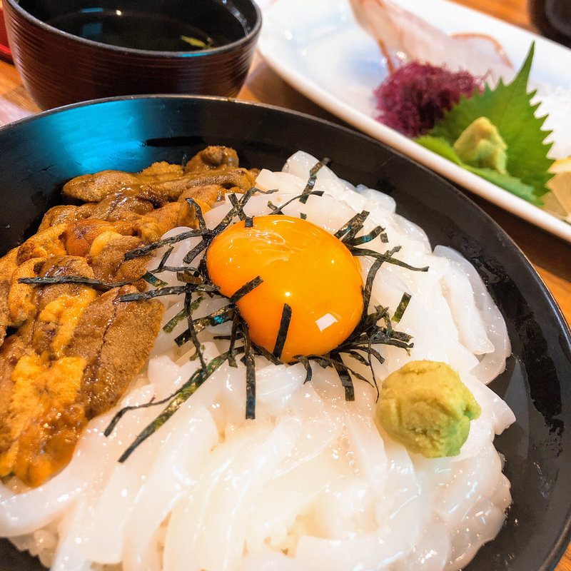 いかうに丼(海中魚処 萬坊 （まんぼう）)