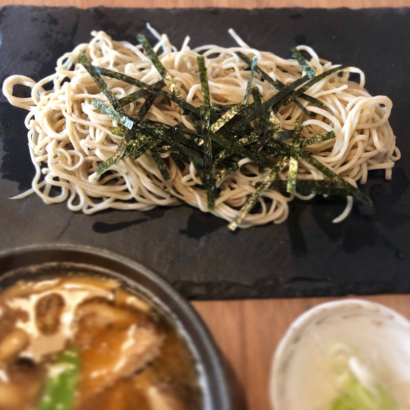 鶏ローストと茸のつけ蕎麦(星ノ灯)