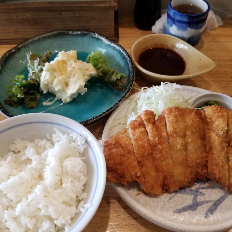 A(とんとん亭 （とんとんてい）)