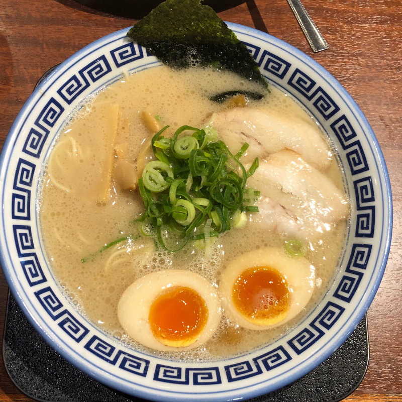 屋台仕込み味玉ラーメン(久留米ラーメン清陽軒 本店)