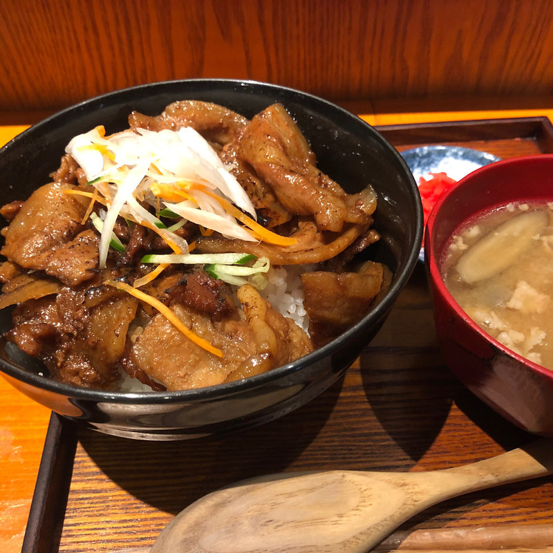 豚丼(壤 大手町)
