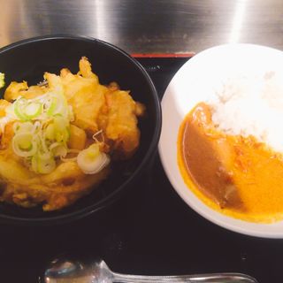 特大かき揚げそば 半カレーセット(よもだそば 銀座店)