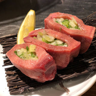 (焼肉どんどん 三ノ宮店)