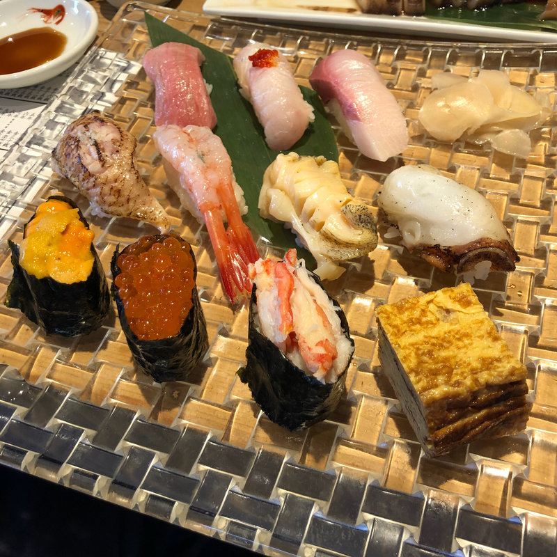 (せかい鮨 （せかいずし）)