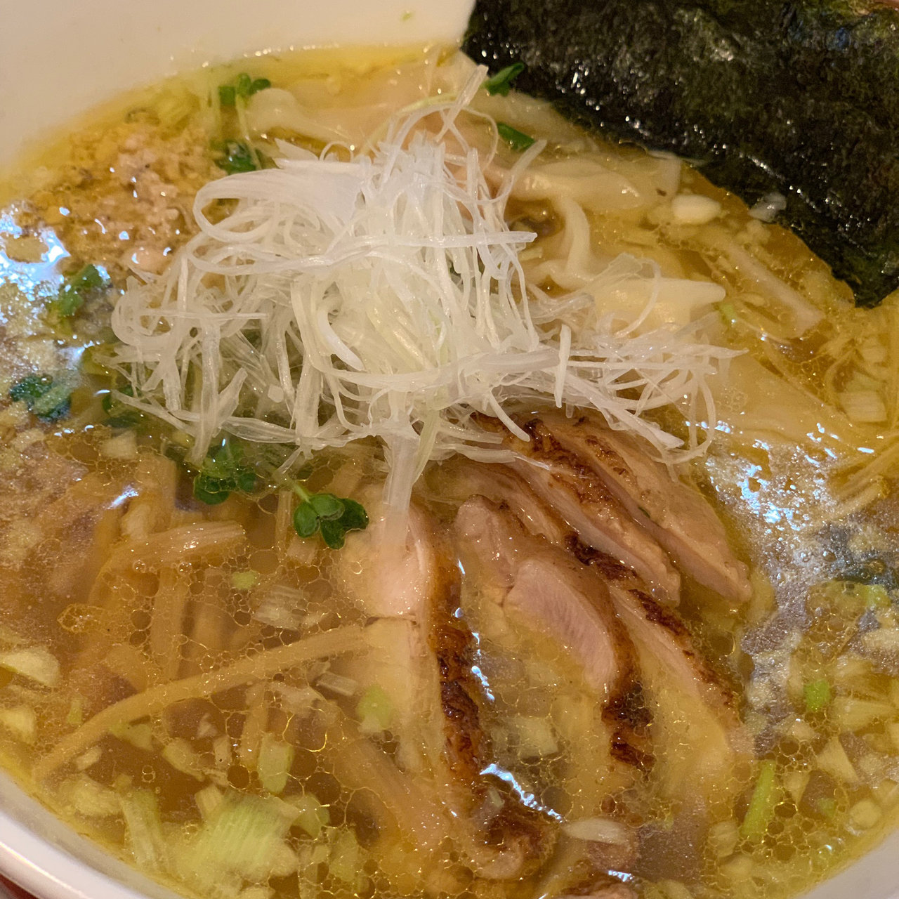 秋葉原駅周辺で食べられる人気鶏ラーメンランキング  SARAH[サラ]