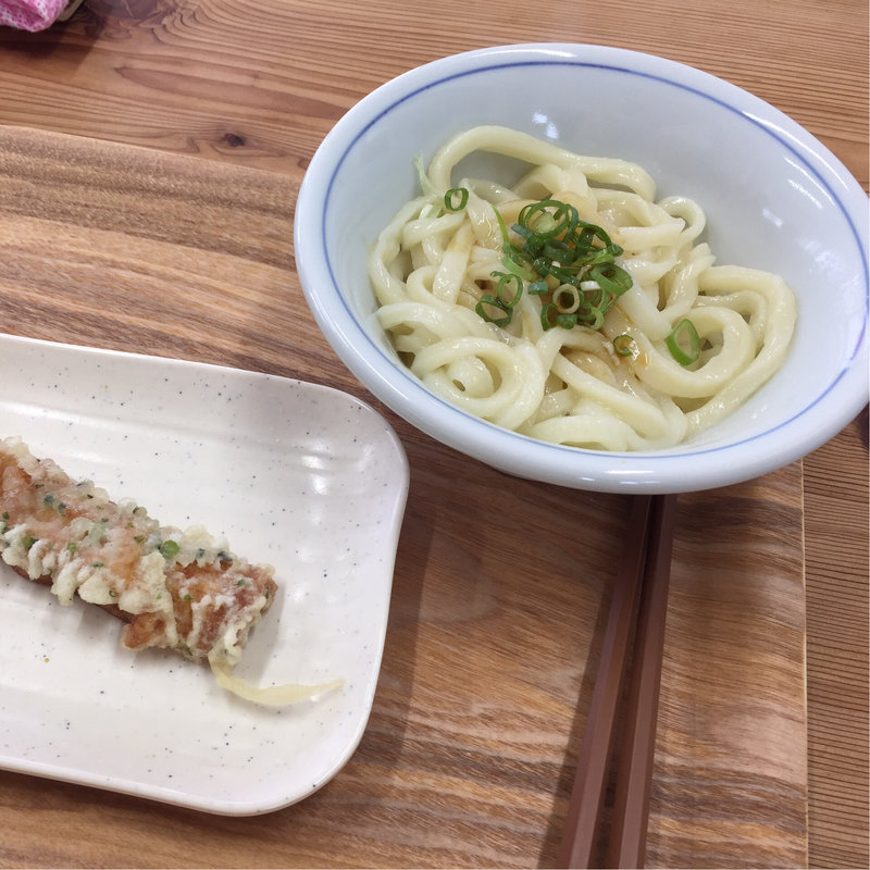 生しょうゆうどん(饂飩 じんごろう)