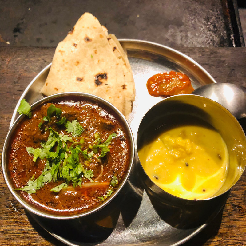 スリランカポーク、パリップ、ライムピクルス(bar e.i. (かとカレー))