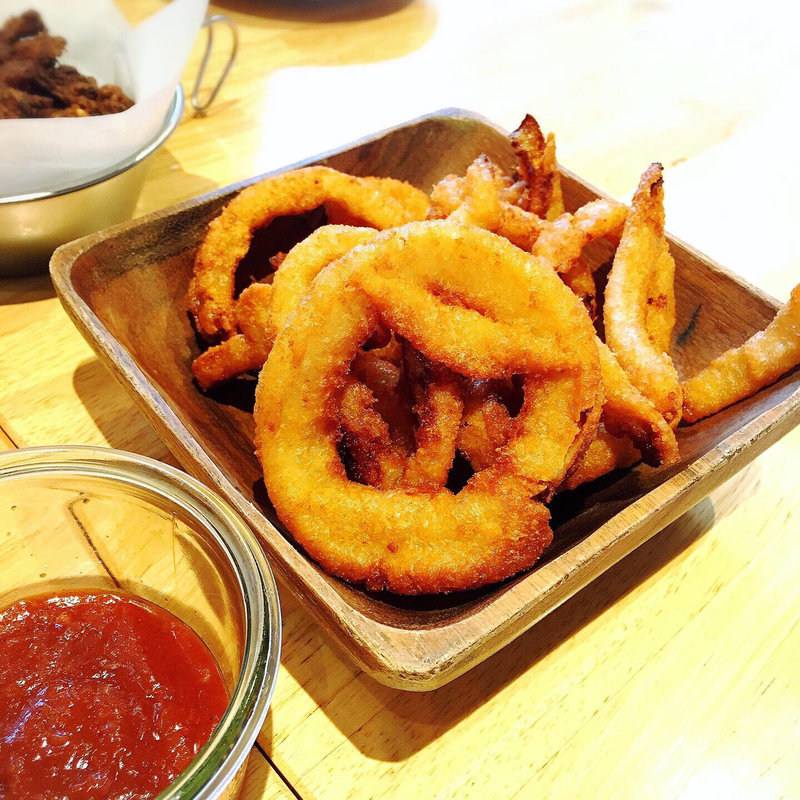 ビアバッターオニオンリングL(ヴィレッジヴァンガード ダイナー原宿)