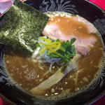 特濃醤油ラーメン(らーめんこてんぱん)