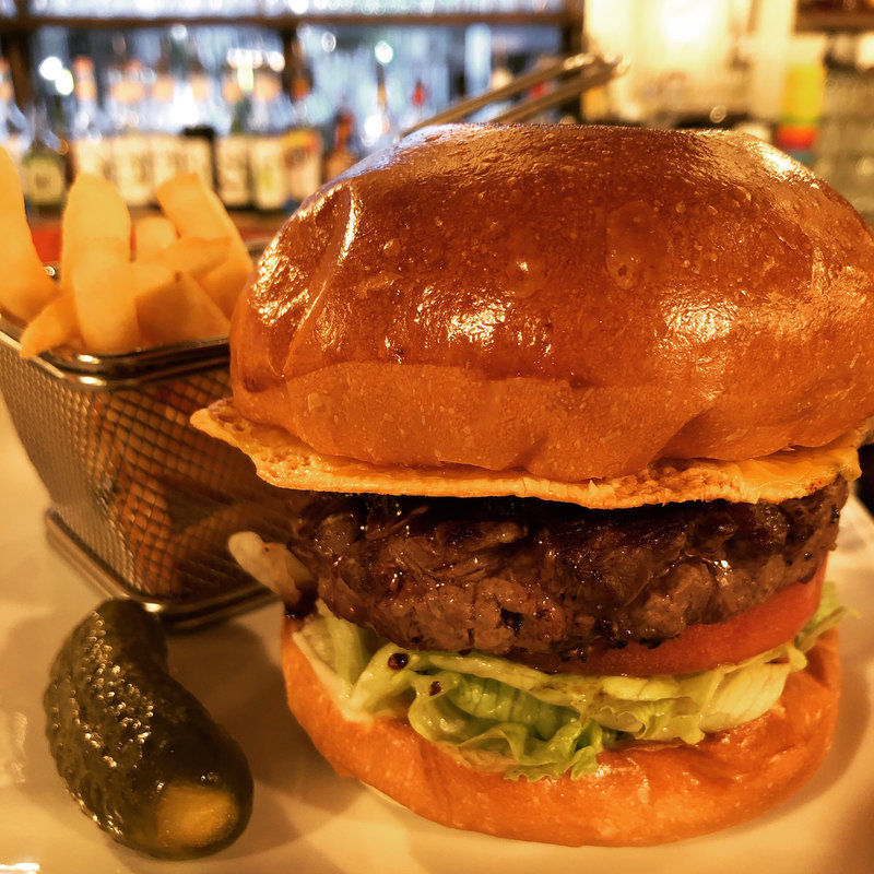 C.C.C(シェイクツリー バーガー＆バー （shake tree burger&bar）)