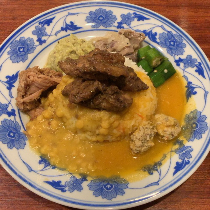 カレープレート+タンドリーチキン(ネグラ 妄想インドカレー)