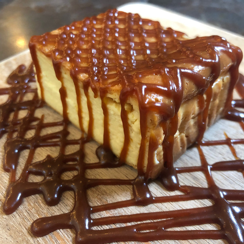 焦がしキャラメルの濃厚チーズケーキ(SUZU CAFE‐jingumae－ | スズカフェ 神宮前店)