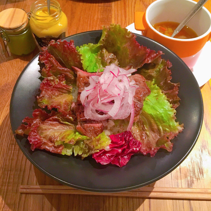 ステーキ丼(ステックフリット ガスパールザンザン)
