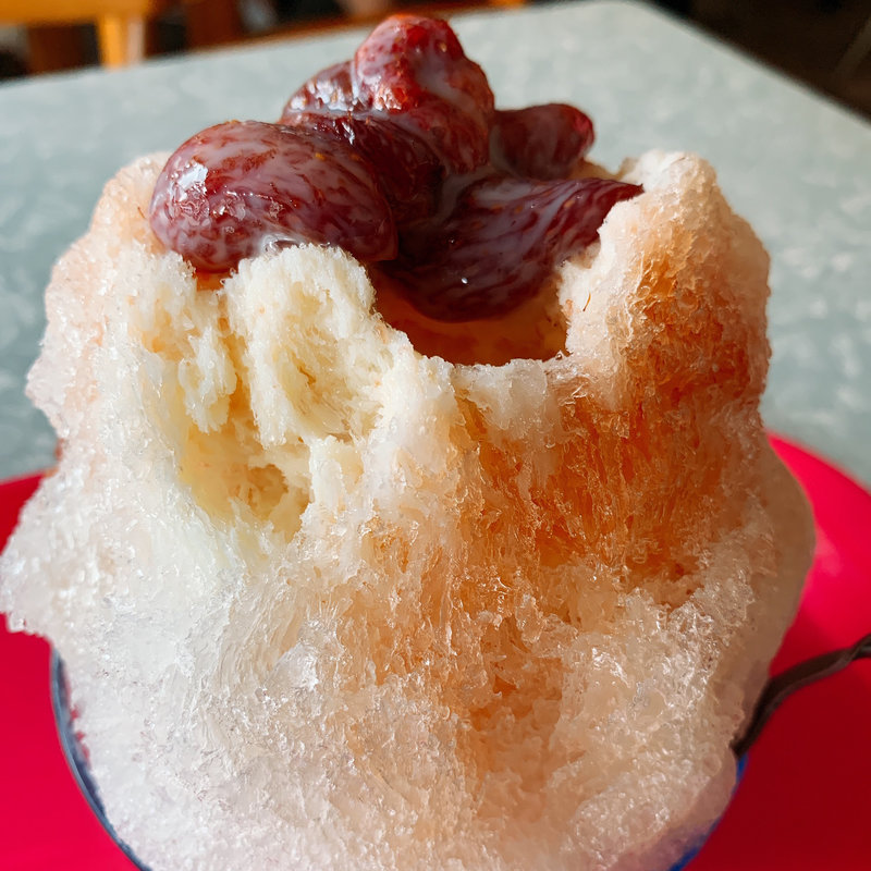 苺ミルク小豆(森下菓子店 )