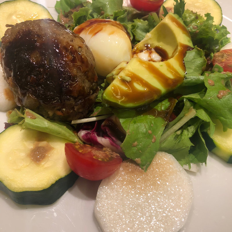 緑のHATAKEライス ロコモコ風(ハタケカフェ)