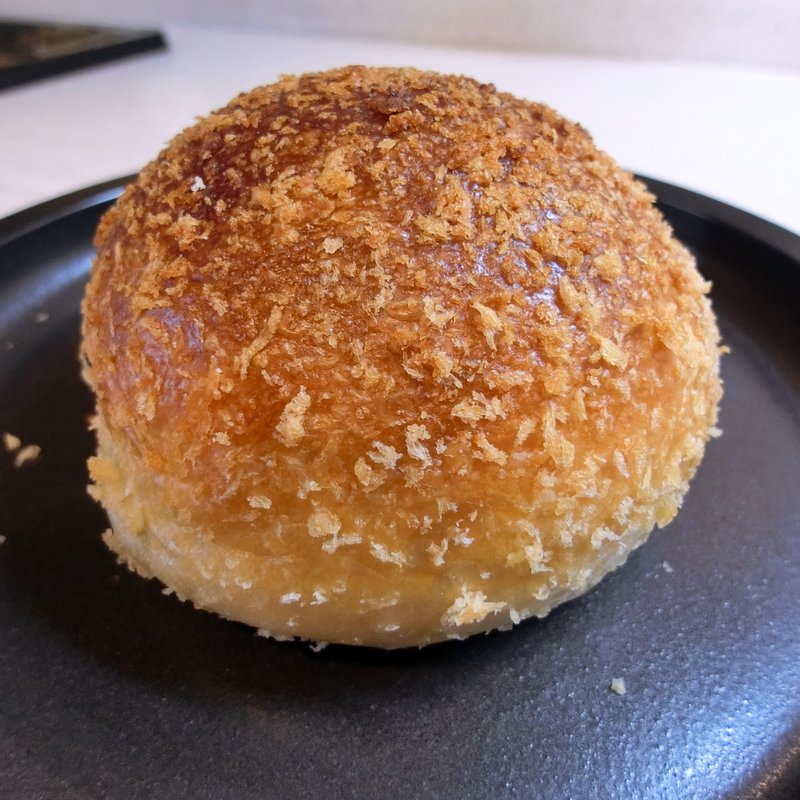 天然酵母の焼きカレーパン(Pain au Traditionnel 西武池袋店)
