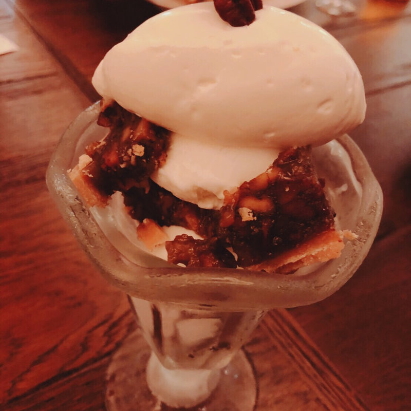 ダグ特製 ピーカンパイサンデー(バターミルクチャネル 横浜店)