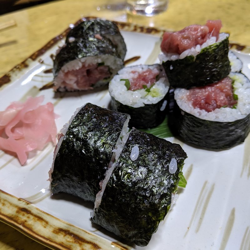 本鮪中おち巻寿司(遊魚 （ゆうぎょ）)