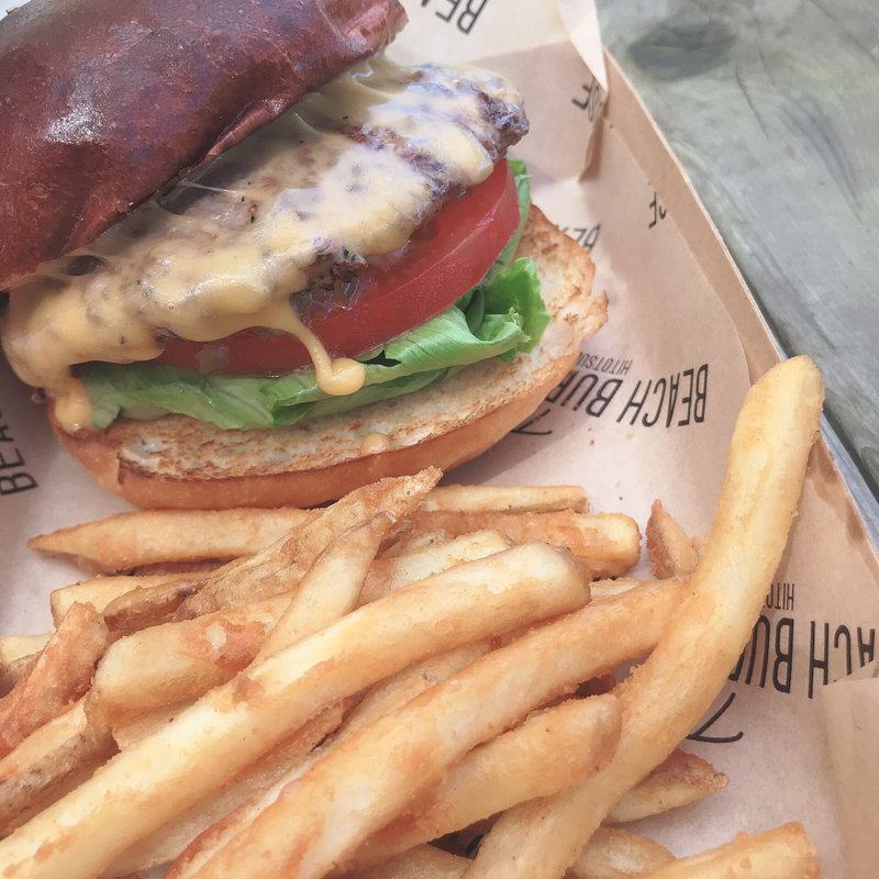 チーズバーガーセット(ザ ビーチバーガーショップ （THE BEACH BURGER SHOP）)