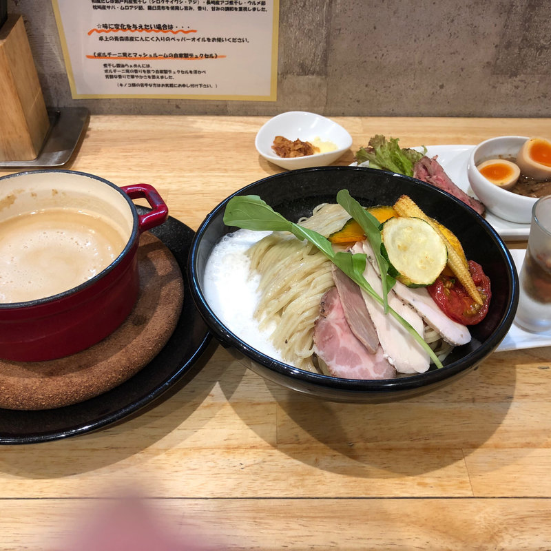 ポルチーニ茸のつけ麺 中盛 ぜいたく盛り(麺家獅子丸)