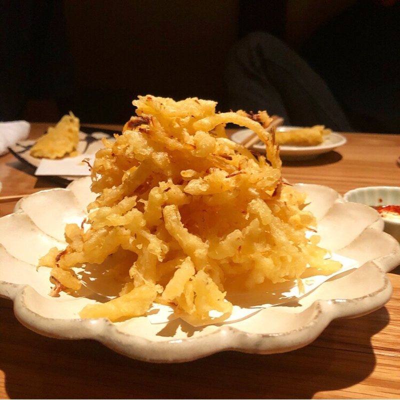 スルメの天ぷら(酒場トやさいイソスタンド)