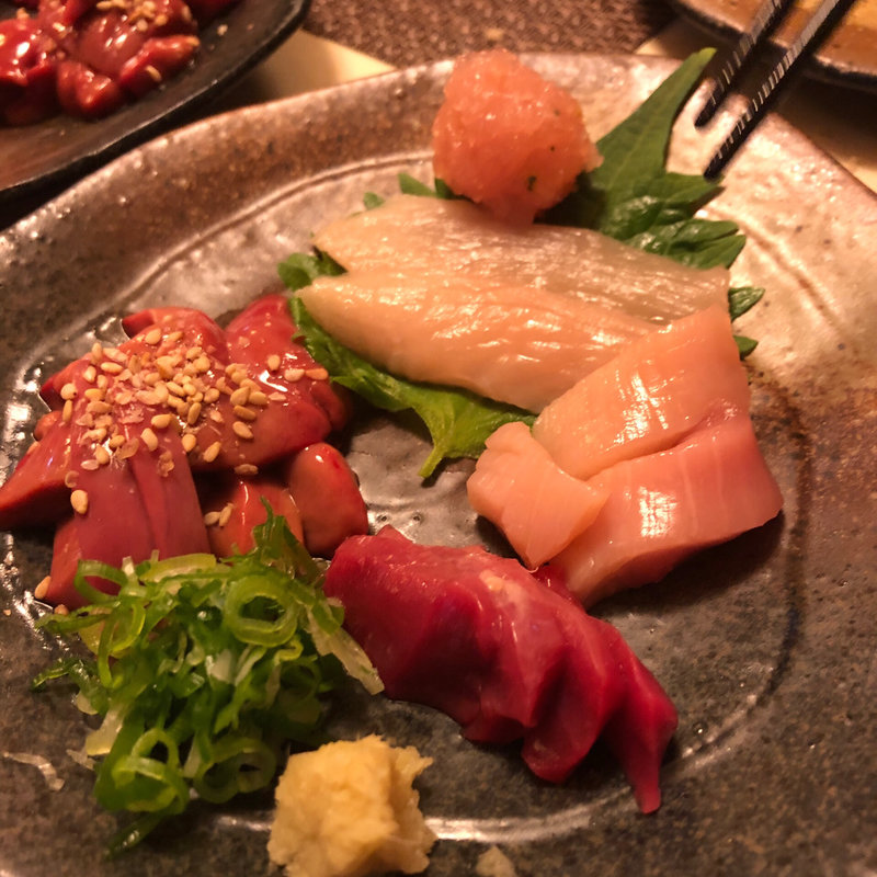 鶏刺し五種盛(塩の屋)