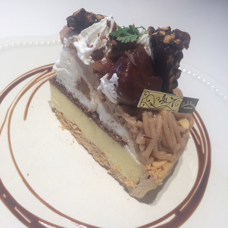 モンブランタルト(ラメゾンアンソレイユターブル)