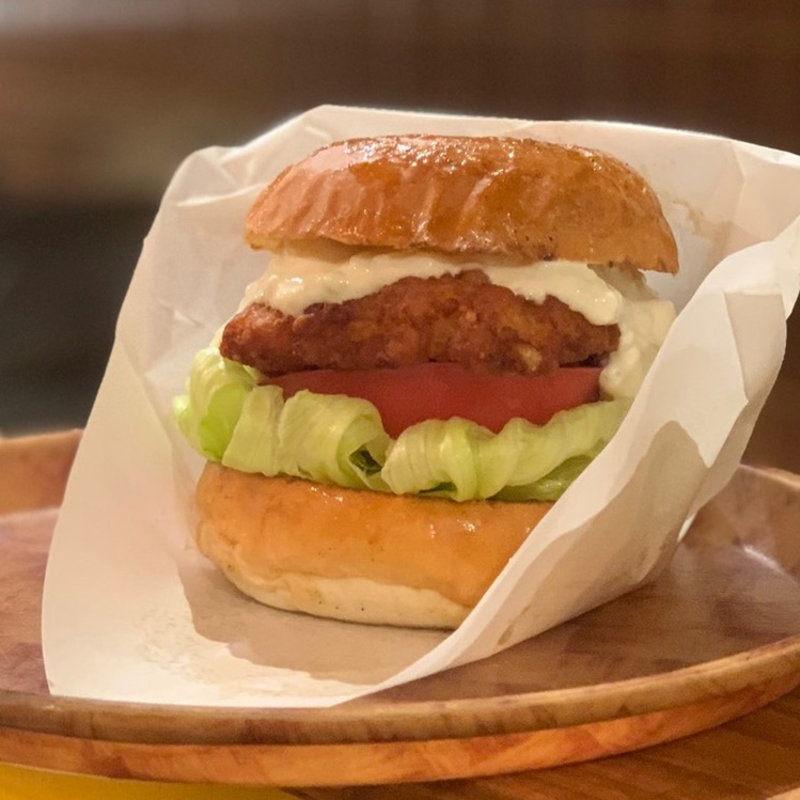 バジルサワーチキンバーガー(PIPE CAFE HUMBURGER)