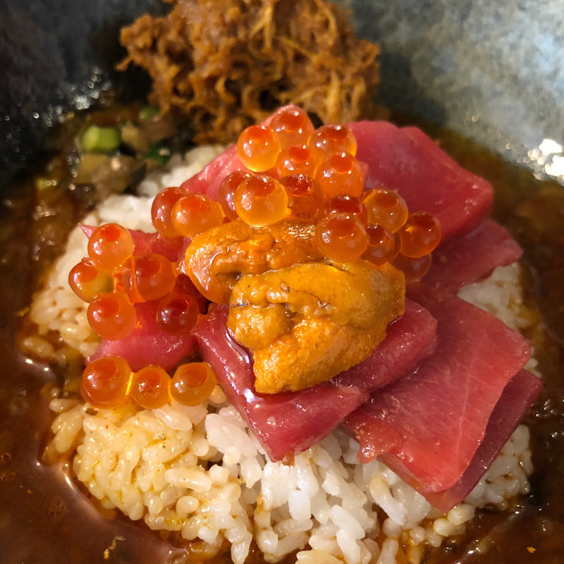 冷製ニボ醤油な贅沢海鮮スープカレー(wacca)