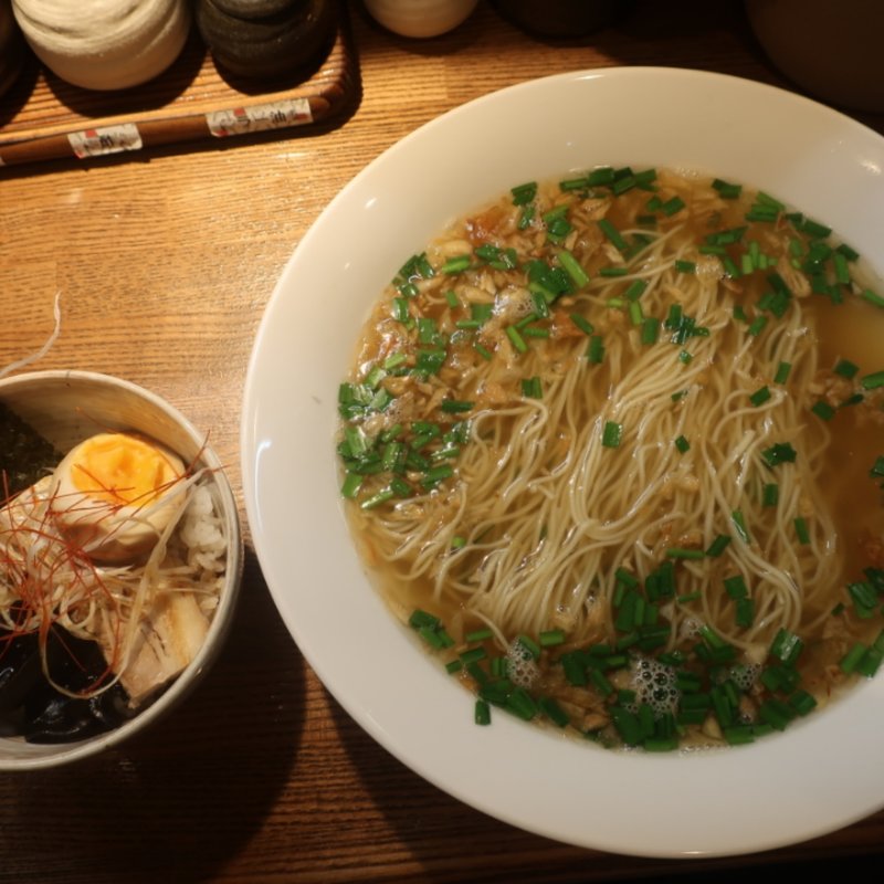 號ラーメン(麺屋502)
