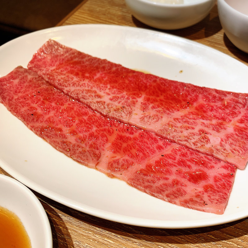 ザブトンのすき焼き(炭火焼肉ホルモンうしごろ中目黒店)