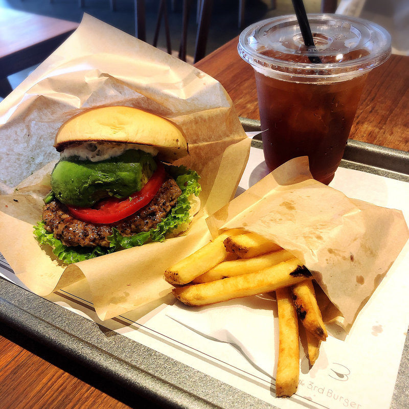 アボカドわさびバーガー(the 3rd Burger 青山骨董通り店 （ザ サード バーガー）)