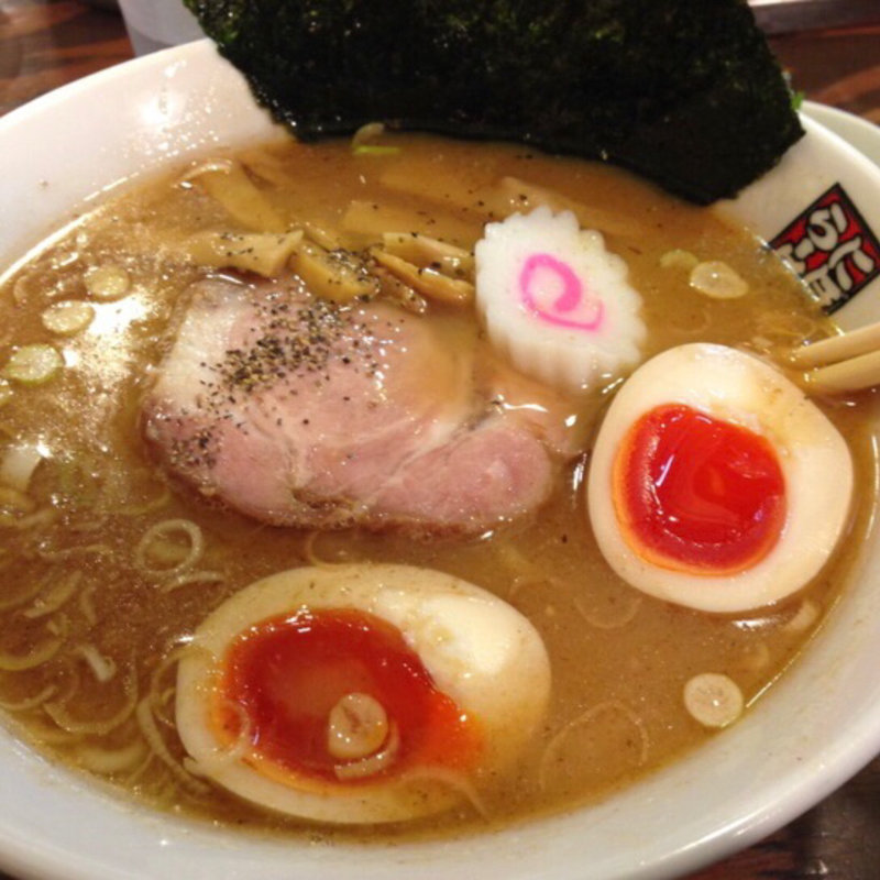 味玉煮干しラーメン(煮干しらーめん 玉五郎)