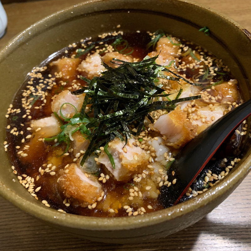冷やしつゆかつ丼(びんちょろ)