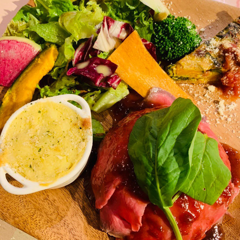 ローストビーフプレート(友安製作所カフェ )