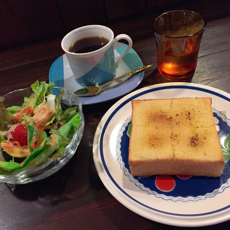 ミミタムブレンドとシュガバタトースト、サラダ付き(喫茶室ミミタム)