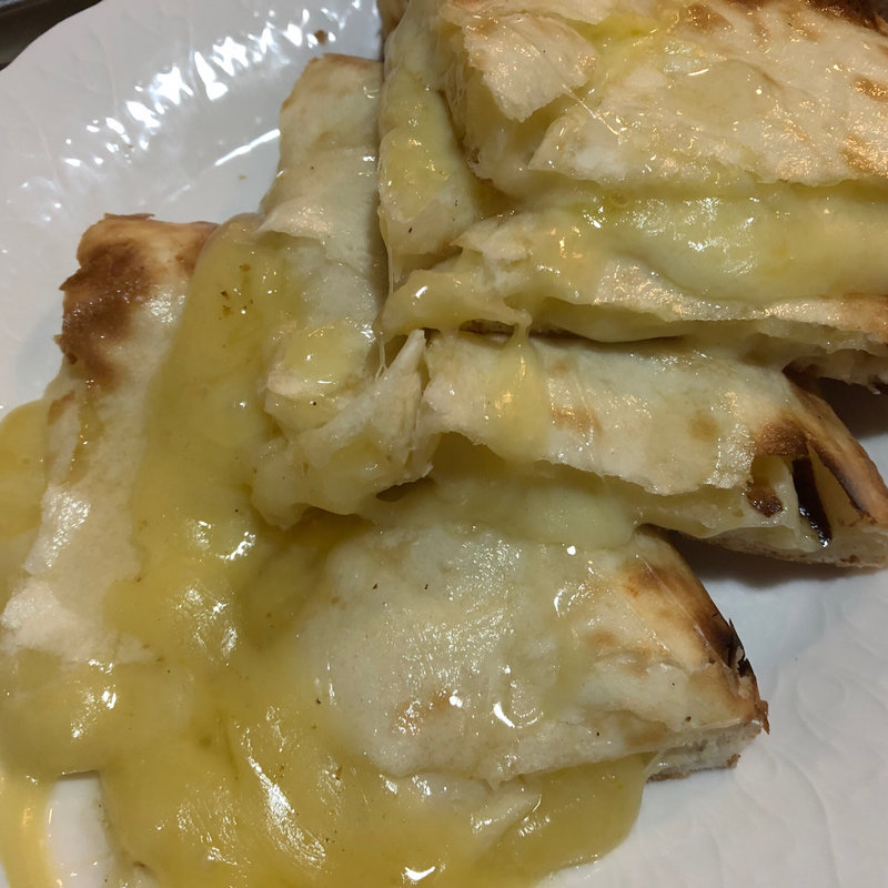 チーズナン(DiP RASNA)