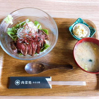 黒毛和牛ステーキ丼(肉菜処 かえる屋)